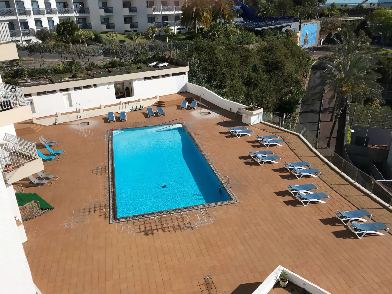 Mit Blick auf das Wasser - Image-tags.info