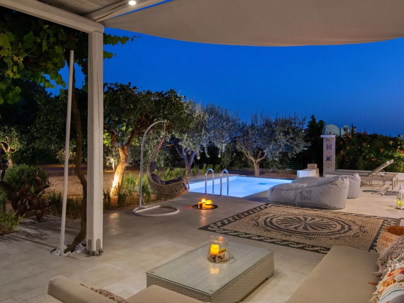 In Pefki mit privatem Pool - Image-tags.info