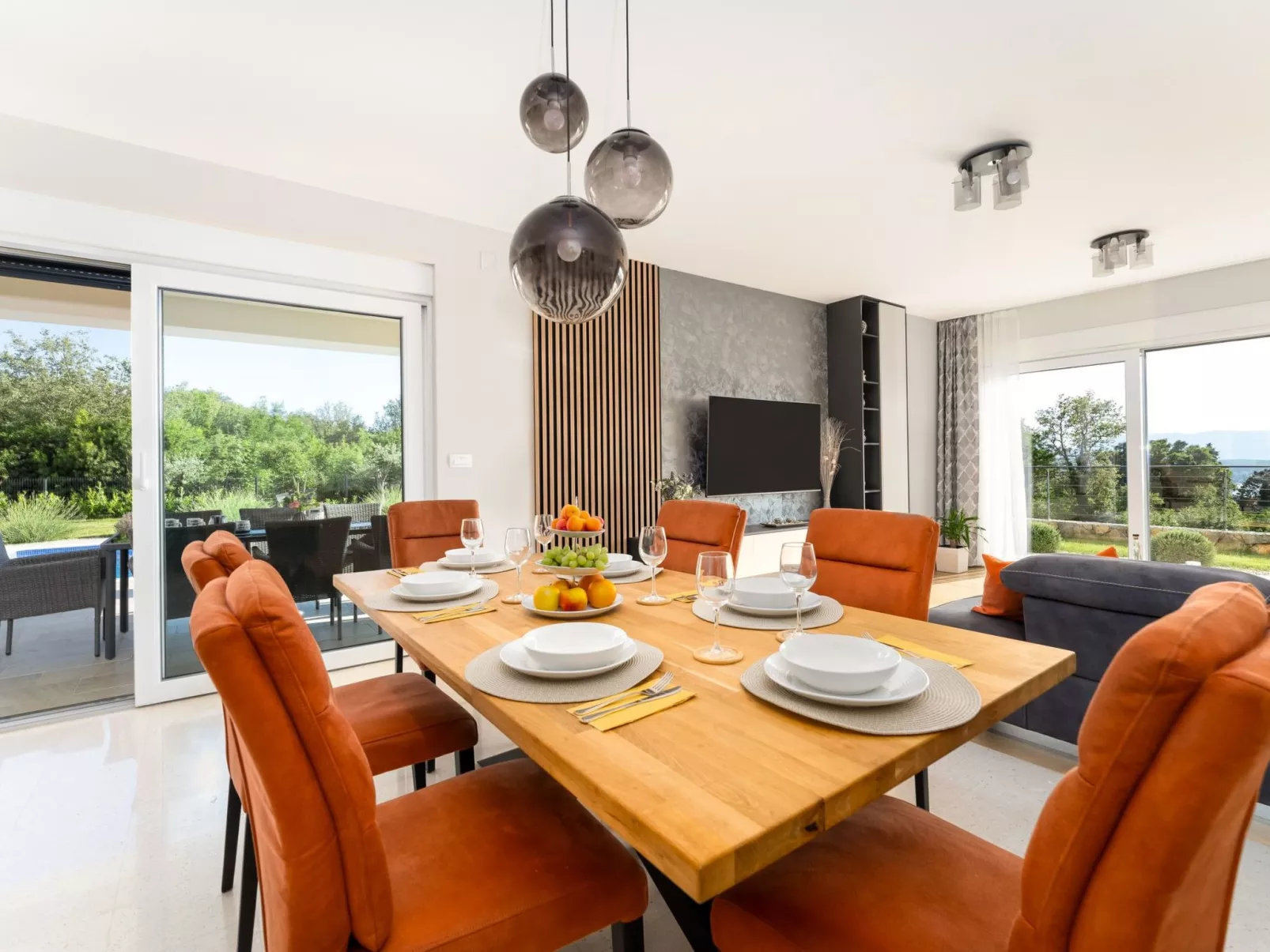 Schone Villa mit Pool, Meerblick, Strand - Image-tags.info