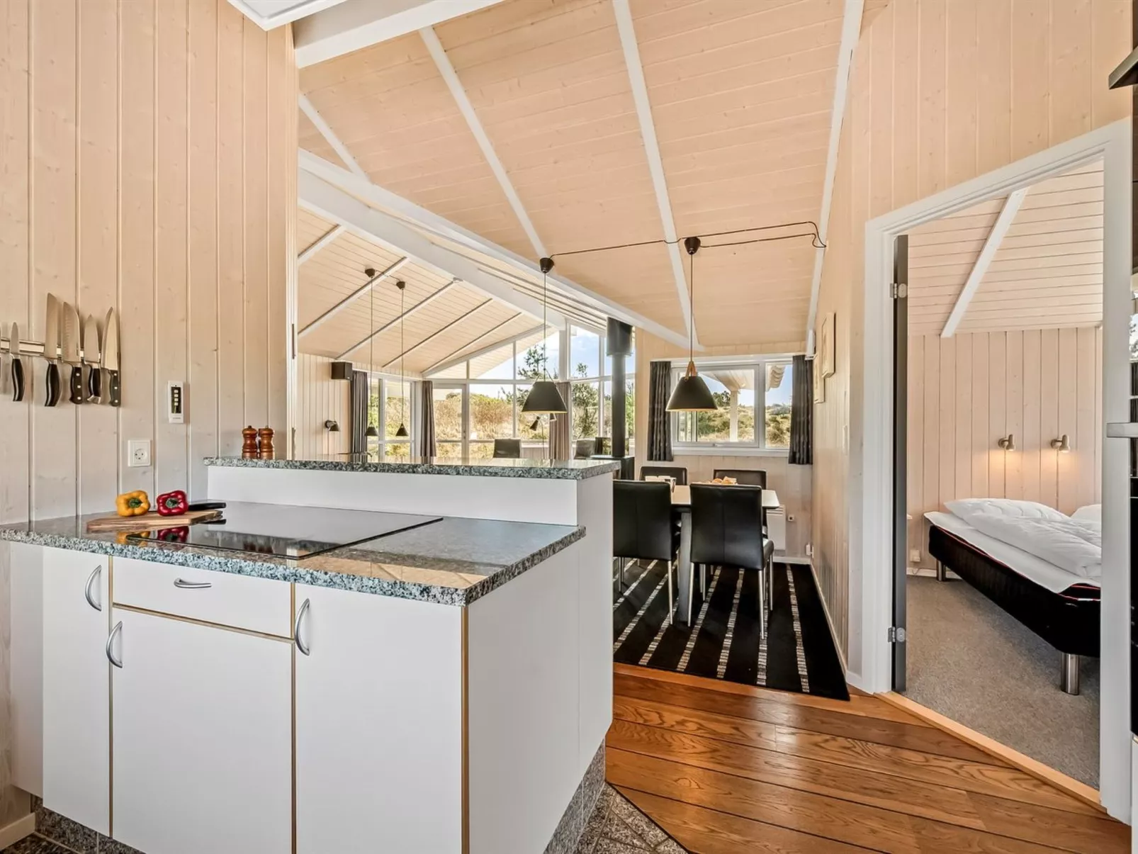 "Arine" - 700m to the fjord - Binnen