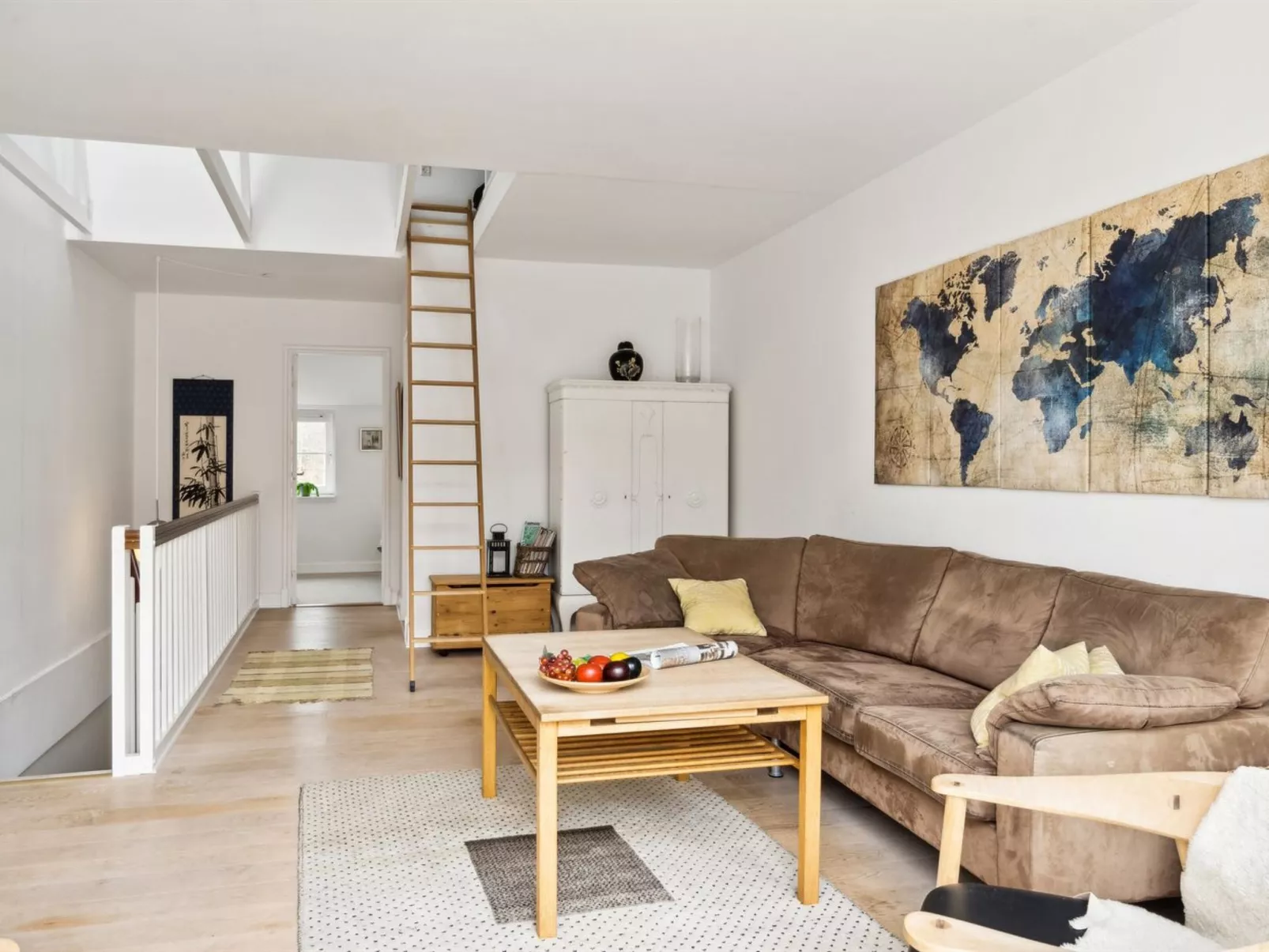 "Galia" - 2km from the sea - Binnen