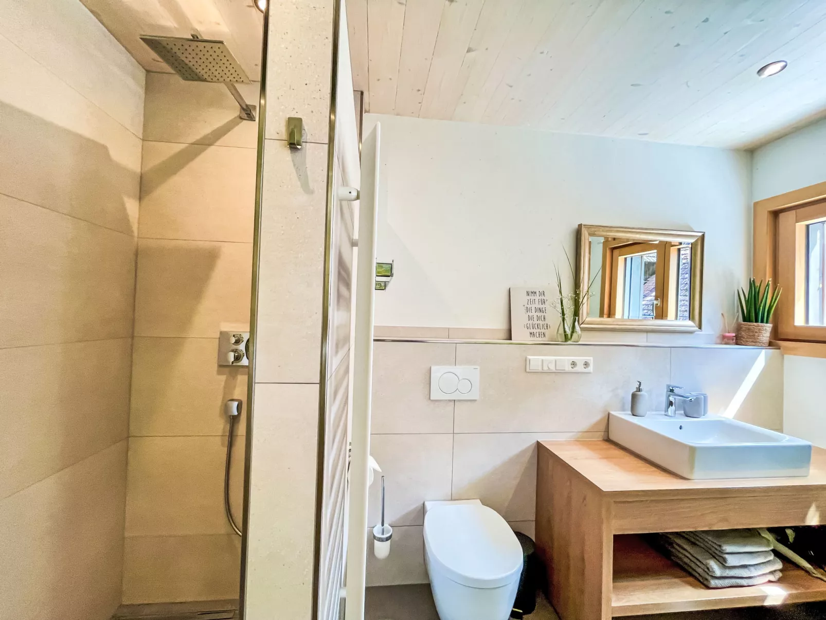 Kinast (HFT202) - Binnen