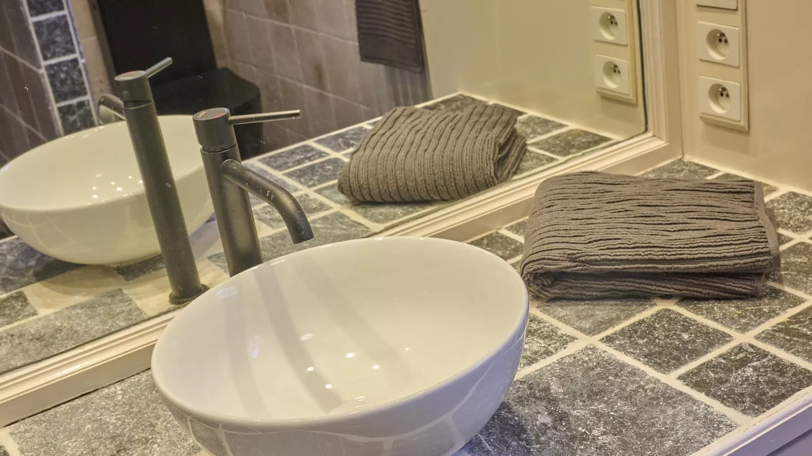 Lierelodge - Badkamer