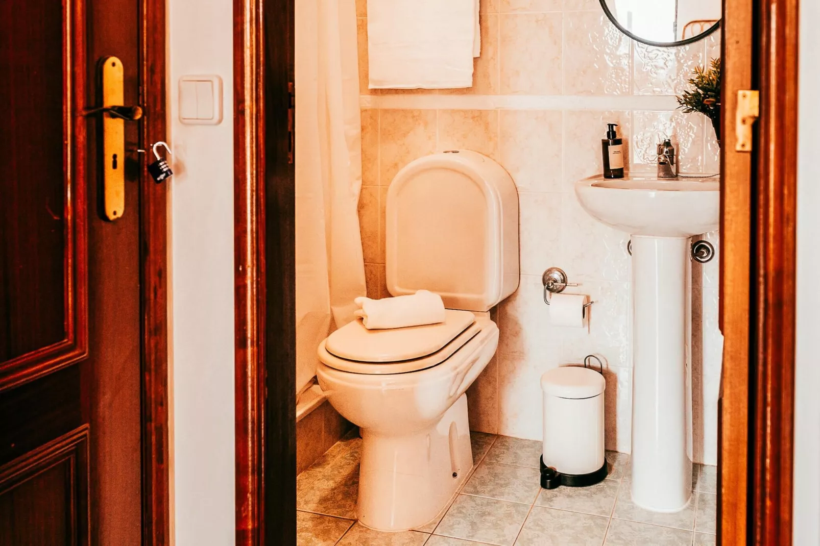 Altura Beach Villa by GT House-Badkamer