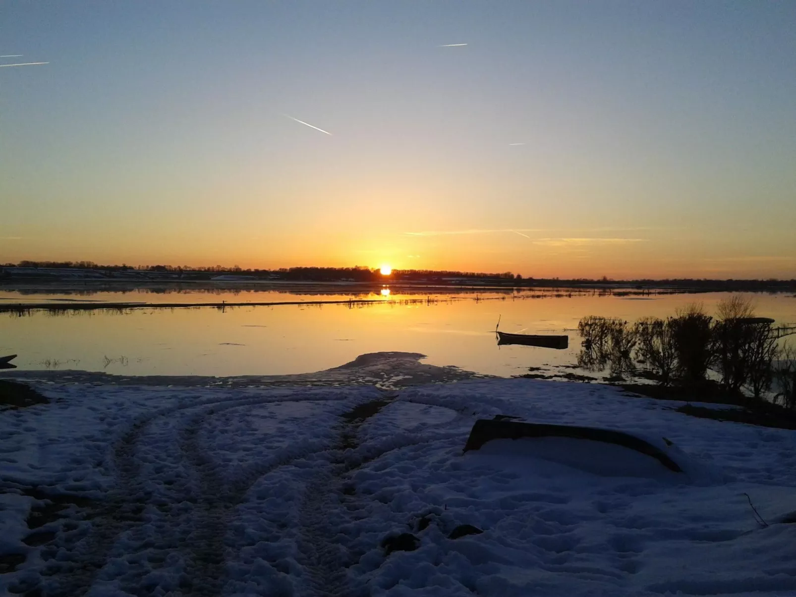 "Garence" mit eigener Terrasse-Buiten
