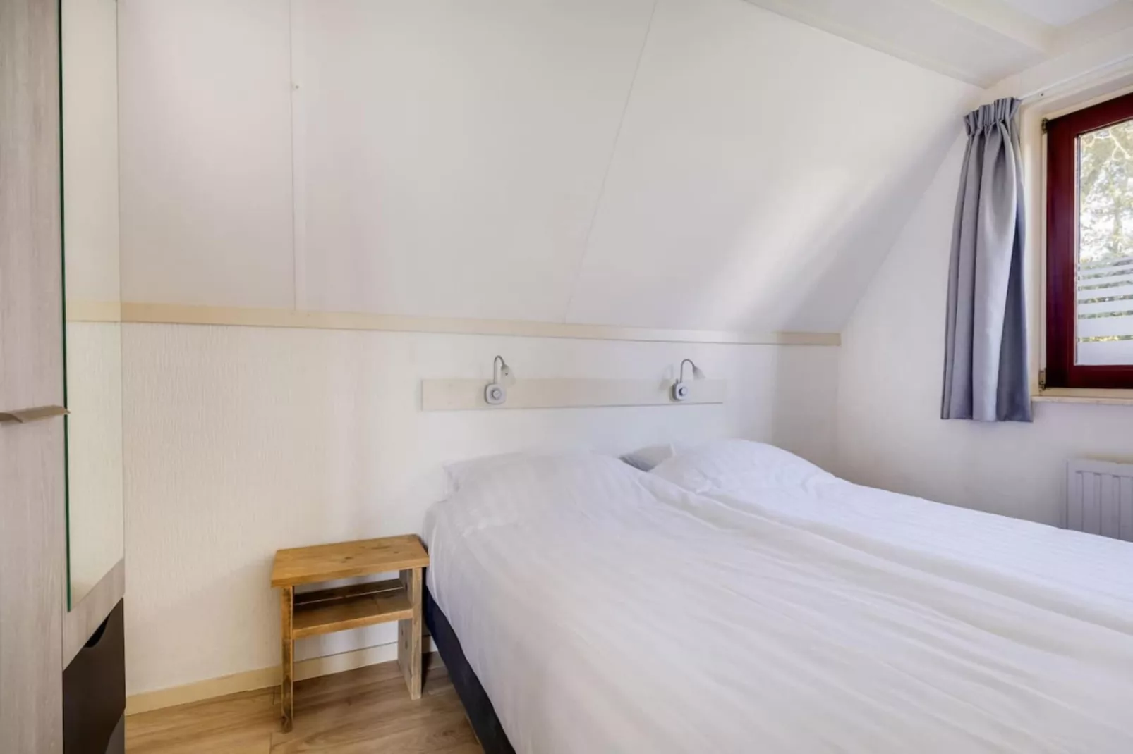 92 | Gaai | Prachtige bungalow nabij natuur-Slaapkamer