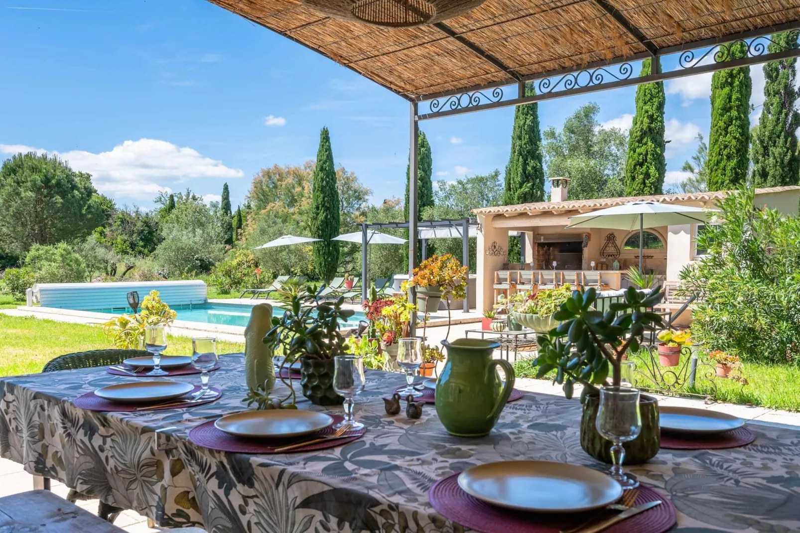 Grand Mas climatisé Arles-Terrasbalkon