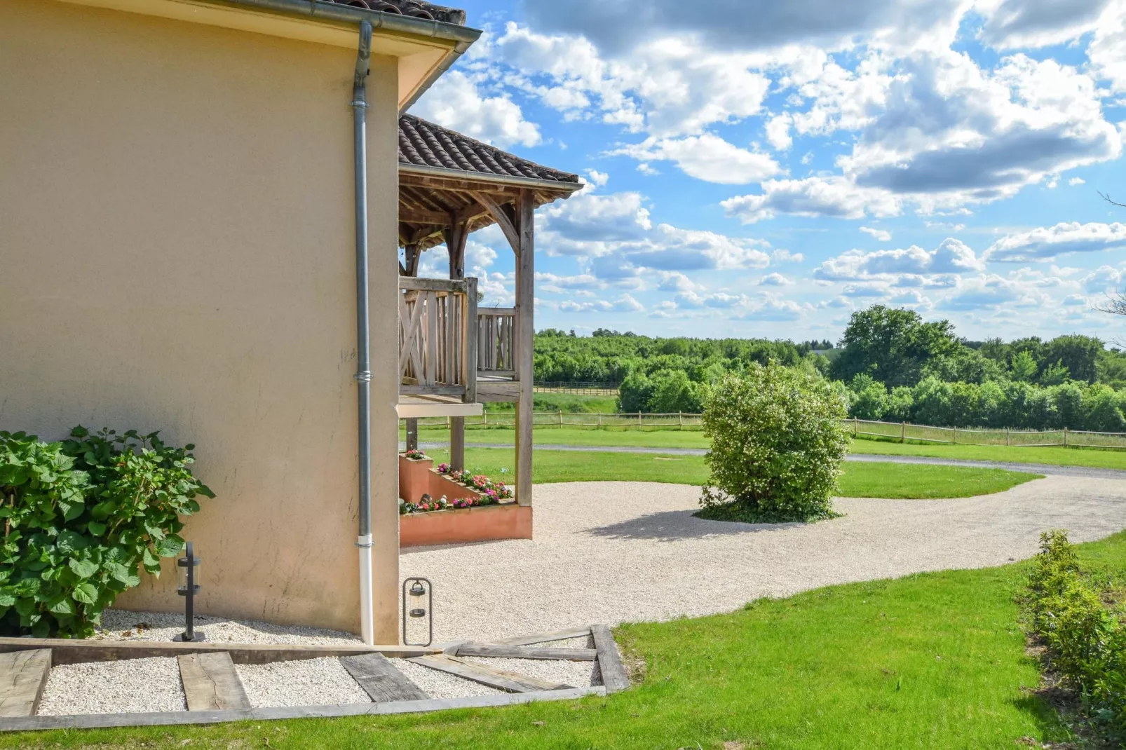Pavillon le Papillon - Tuinen zomer