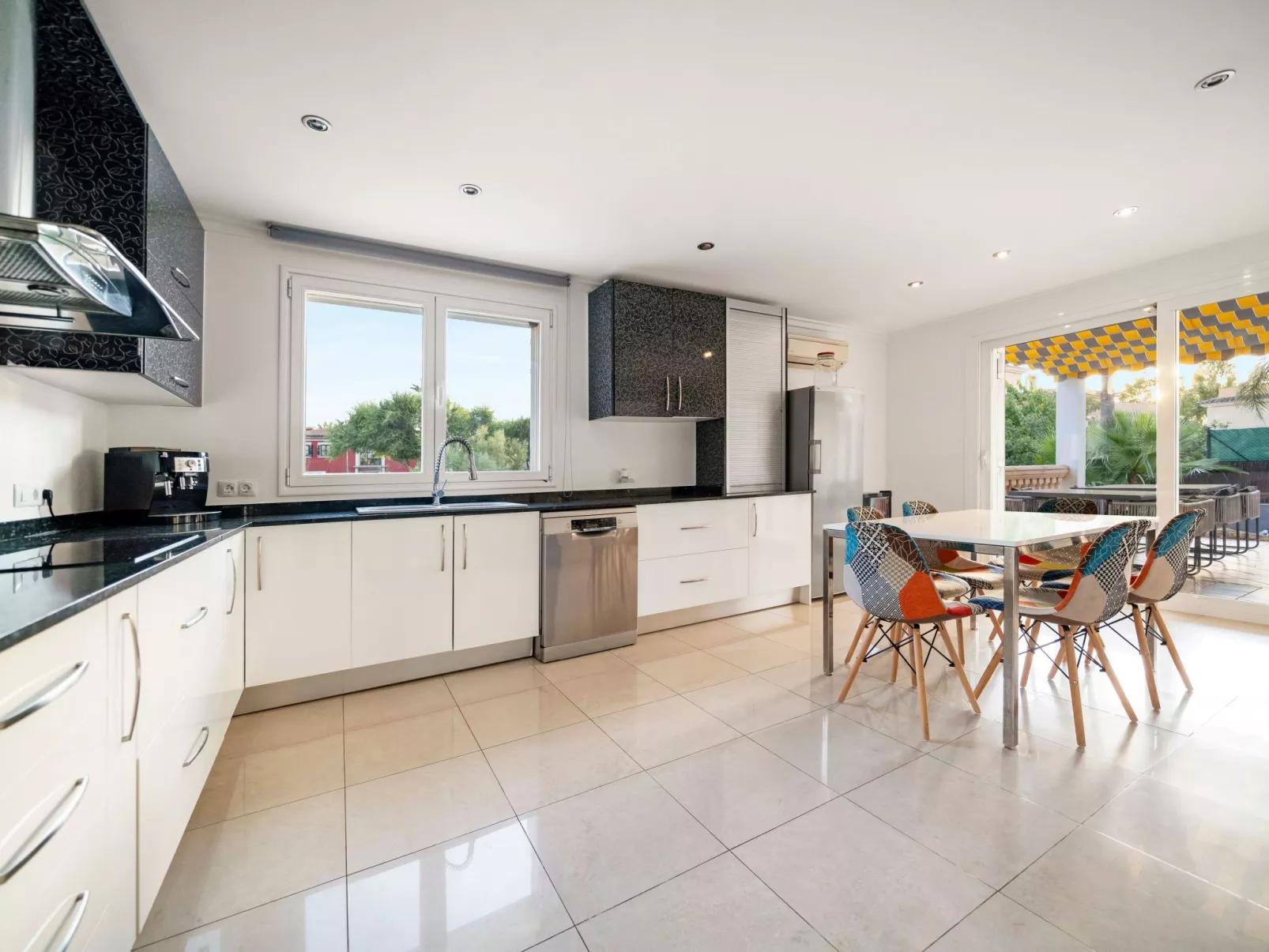 Villa SOL FELOSTAL, 130m zum Strand, nahe Airport und Palma Zentrum - Image-tags.info