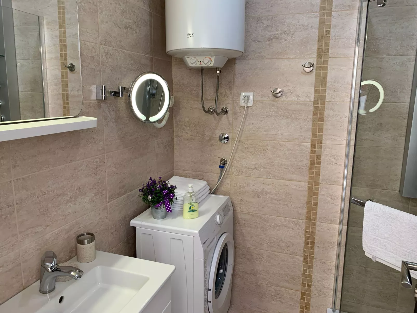 Für 4 Personen ca. 45 m&sup2; in Budva, Adriaküste Montenegro (Küste um Budva)-Image-tags.info