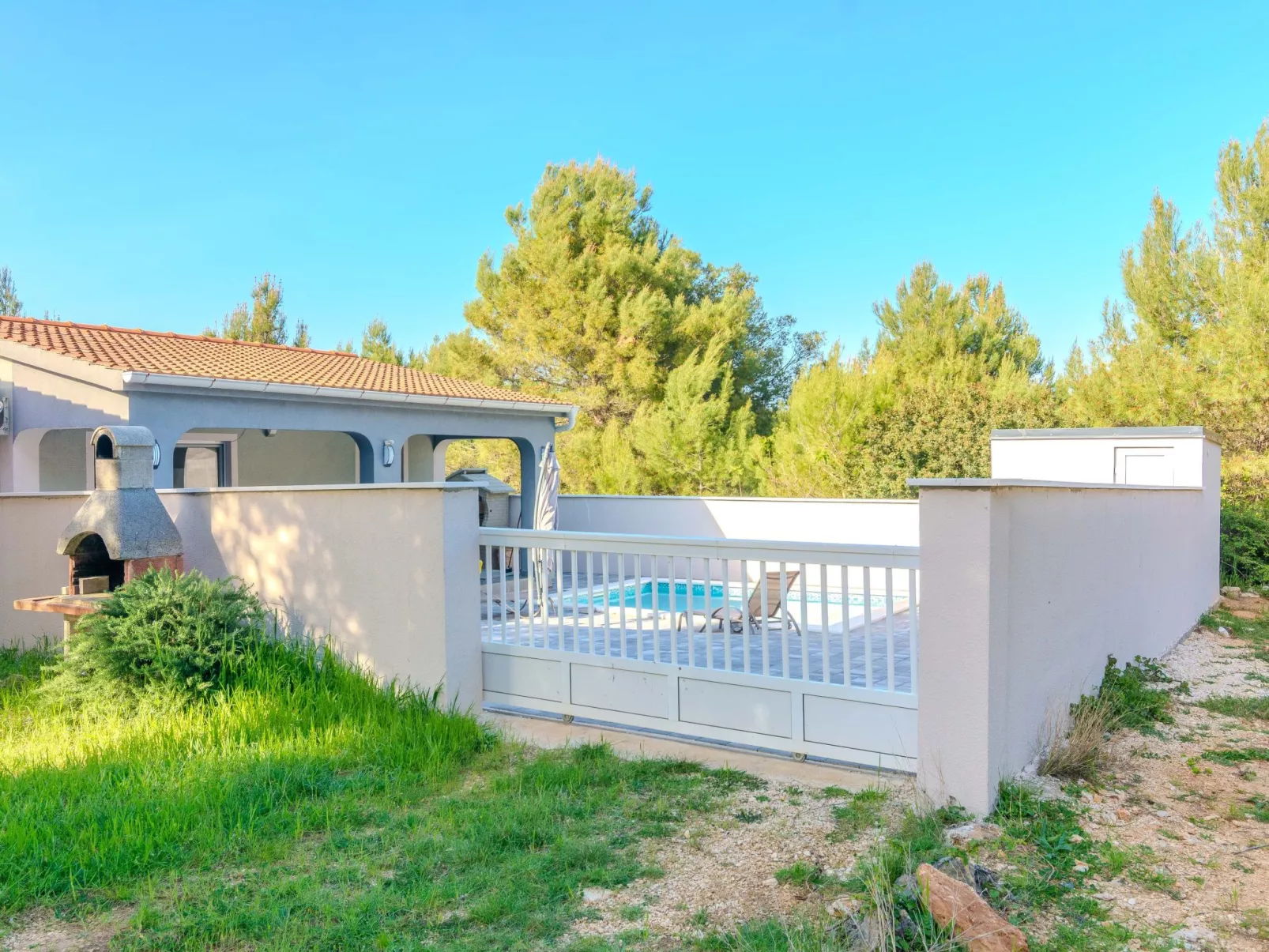 HH Stjepanovic - Image-tags.info