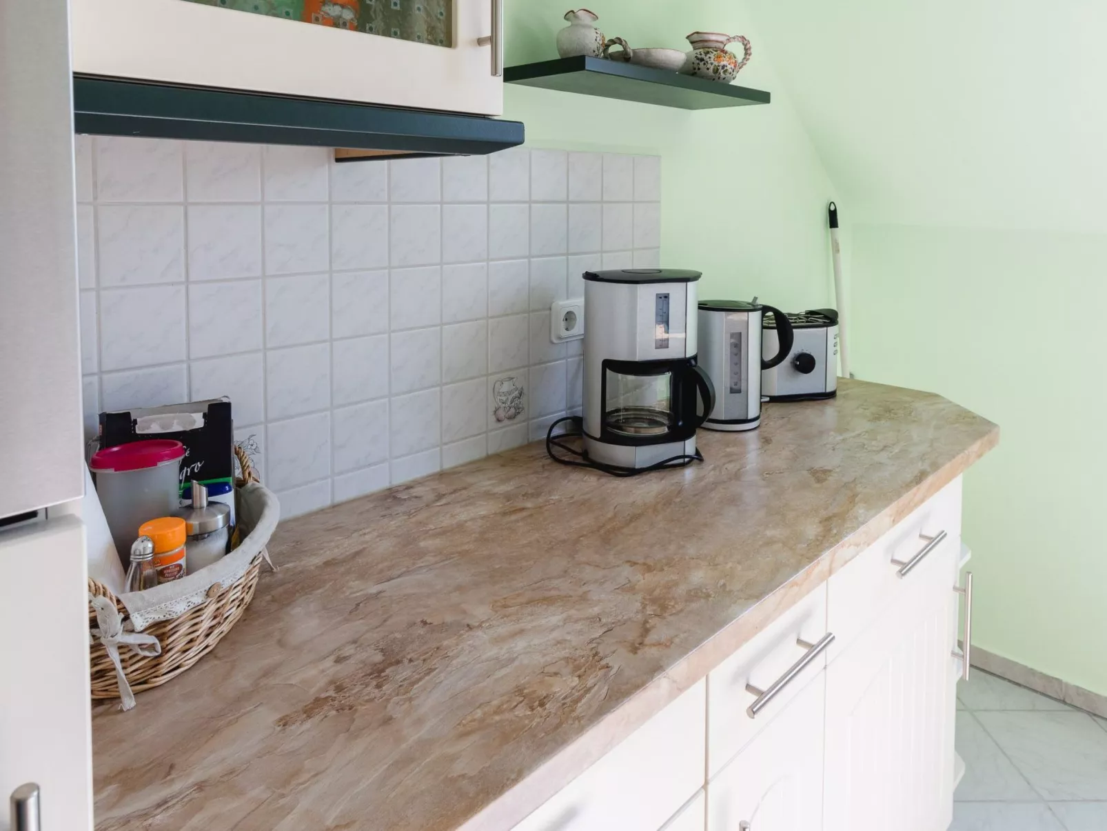 Mit Parkplatz und Fahrradunterstellmöglichkeit mit Balkon nah am Wald - Image-tags.info