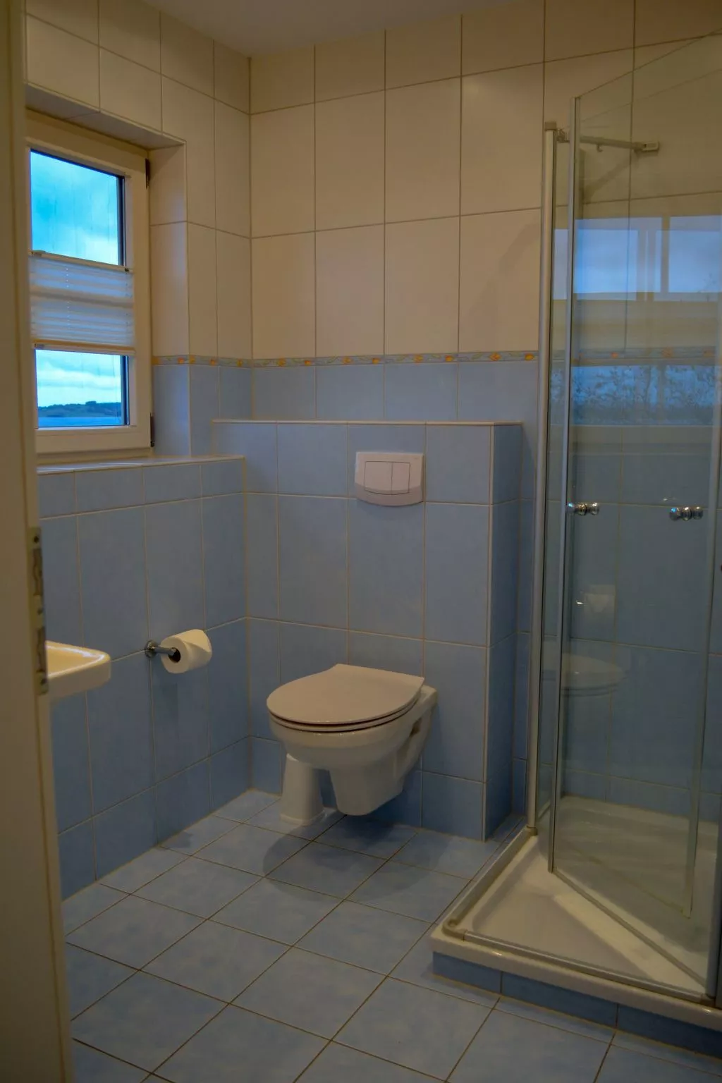 TRADITIONELLES REETDACHHAUS MIT SAUNA, KAMINOFEN UND PRIVATEM WASSERZUGANG - Image-tags.info