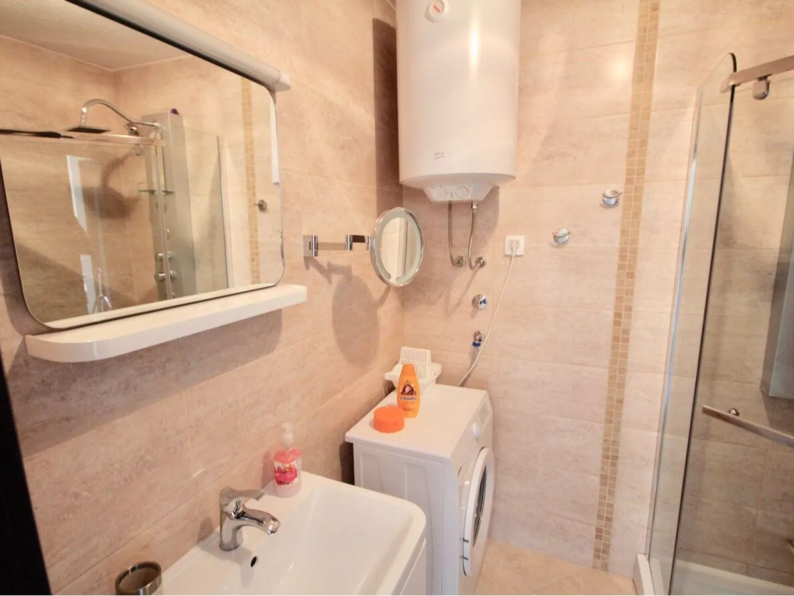 Für 4 Personen ca. 45 m&sup2; in Budva, Adriaküste Montenegro (Küste um Budva)-Image-tags.info