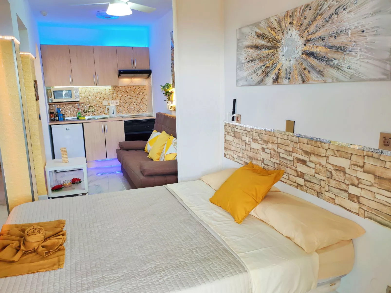 Studio mit beheiztem Pool - Image-tags.info