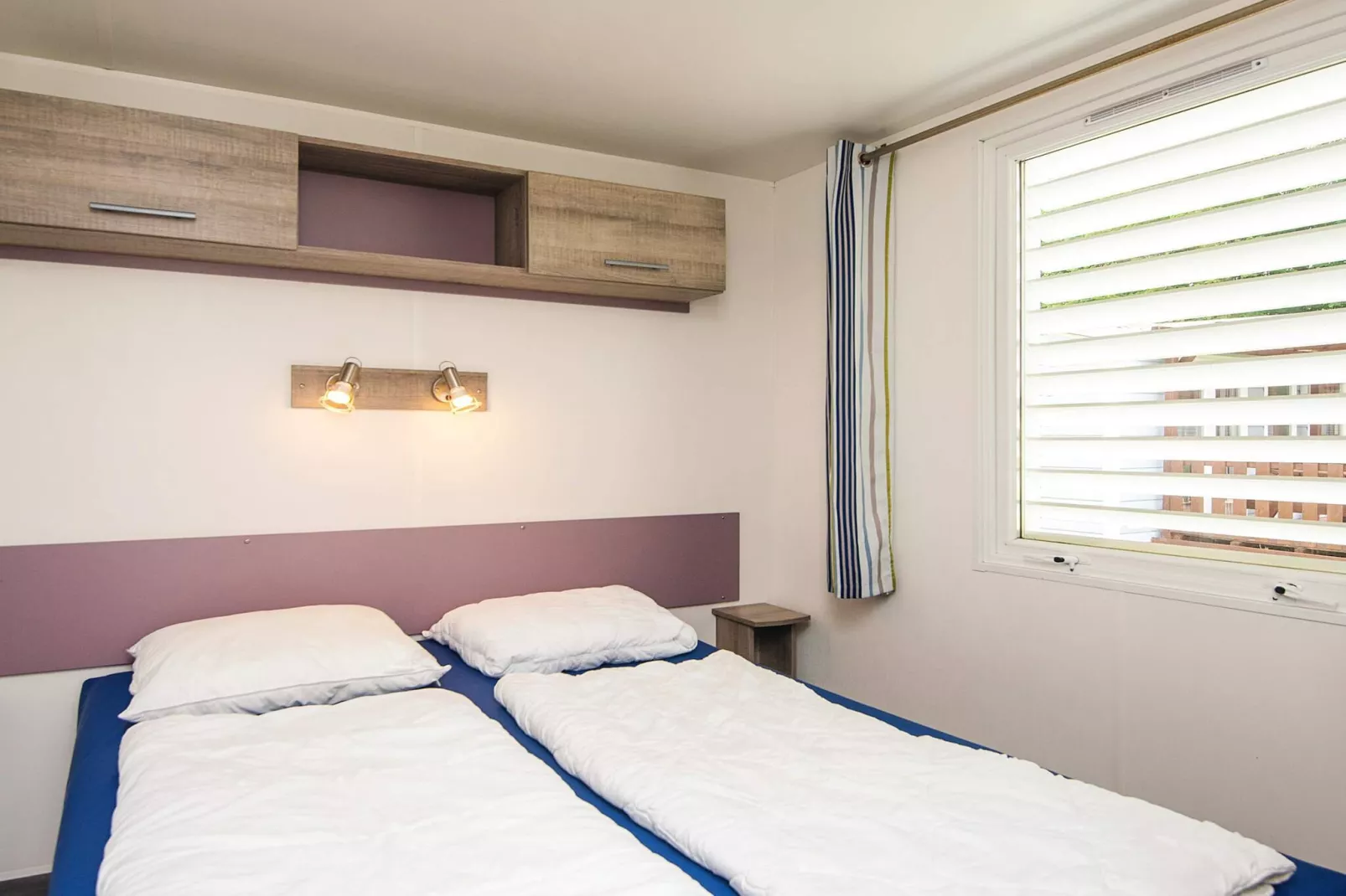 Mobile homes til 4 personer, medbad-Binnen