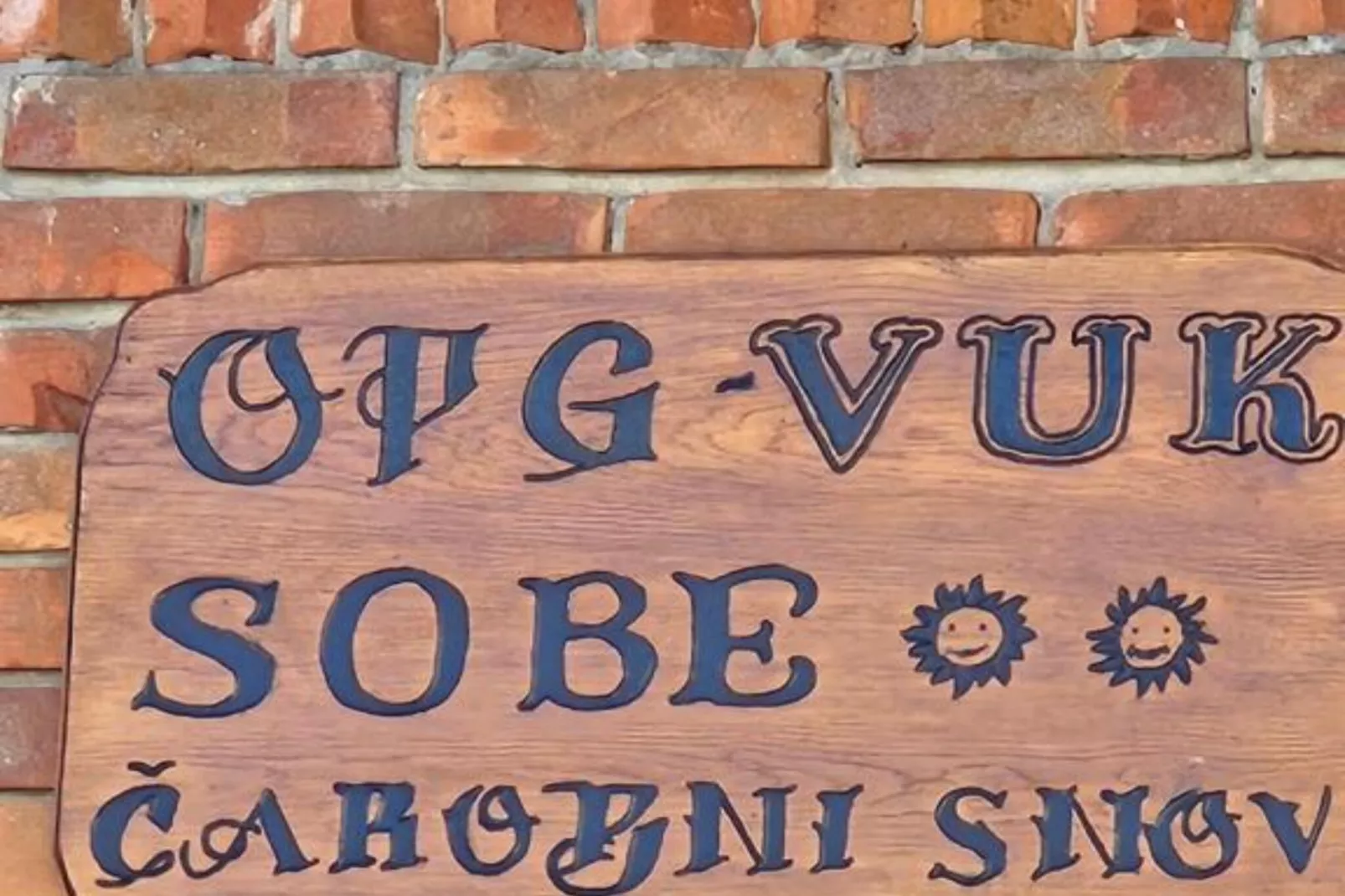 One Bedroom Magic Room (1)-Buitenlucht