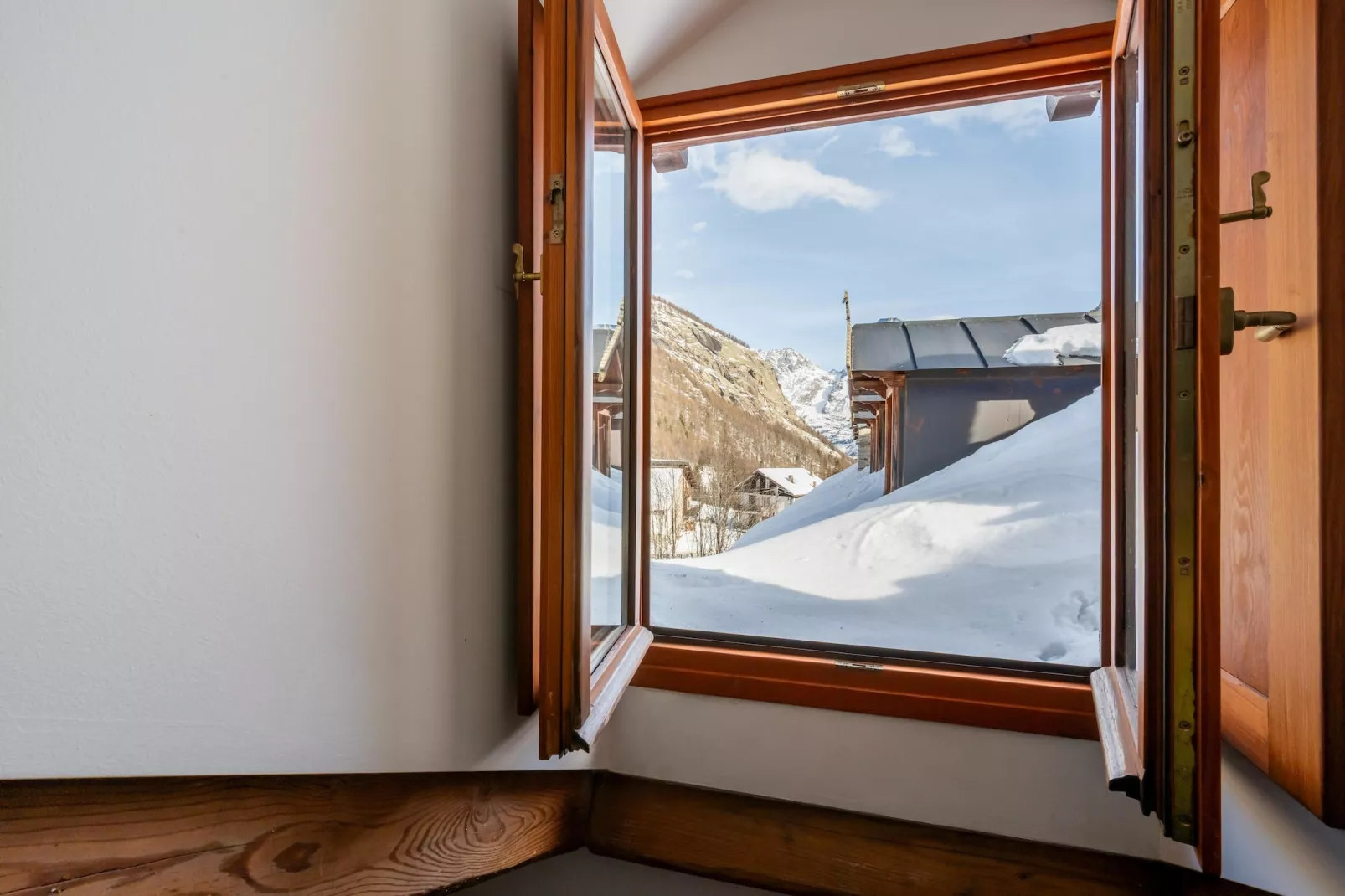 BILO 1 CERESOLE-Uitzicht winter