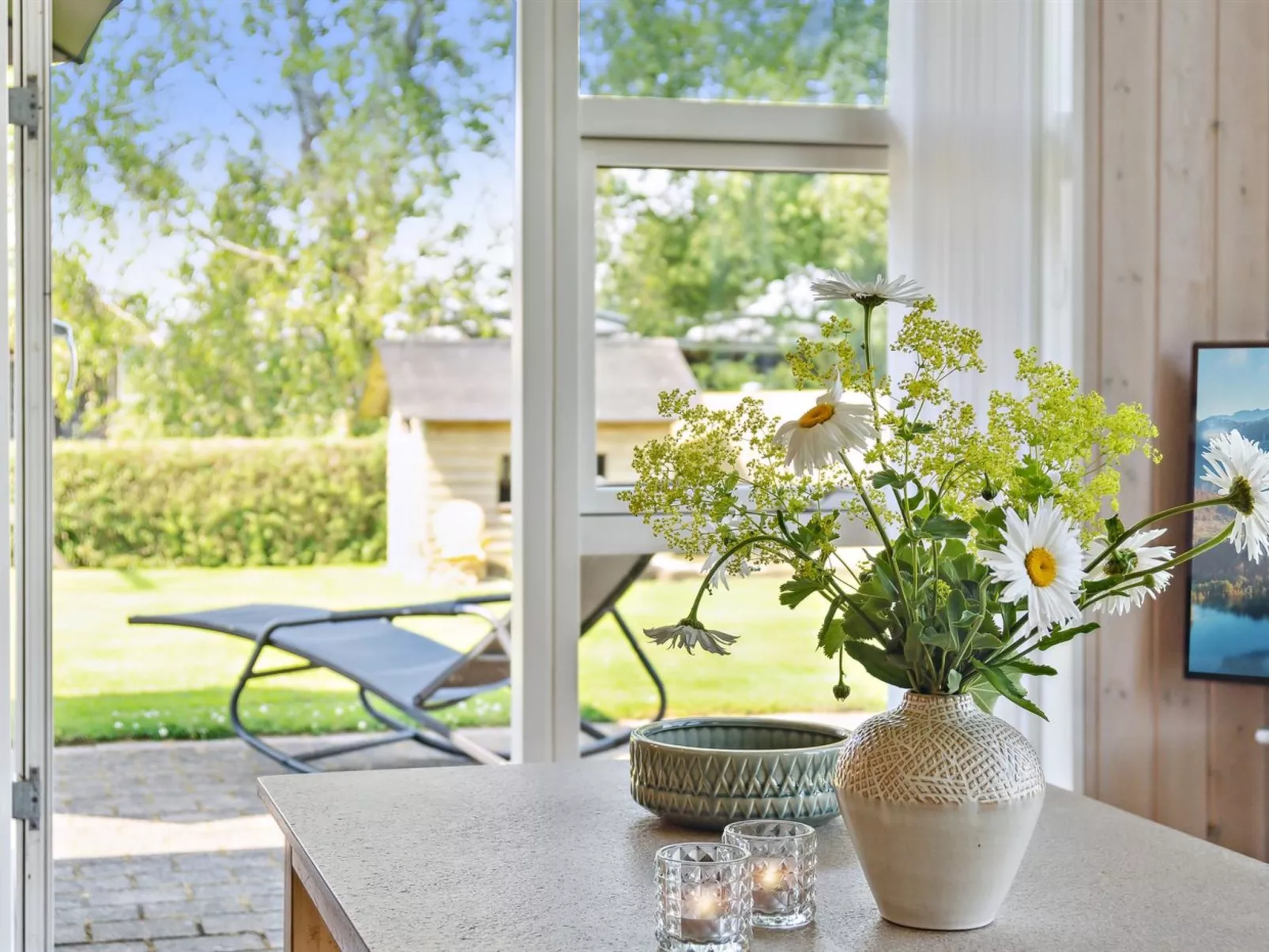 "Neno" - 100m from the sea-Binnen