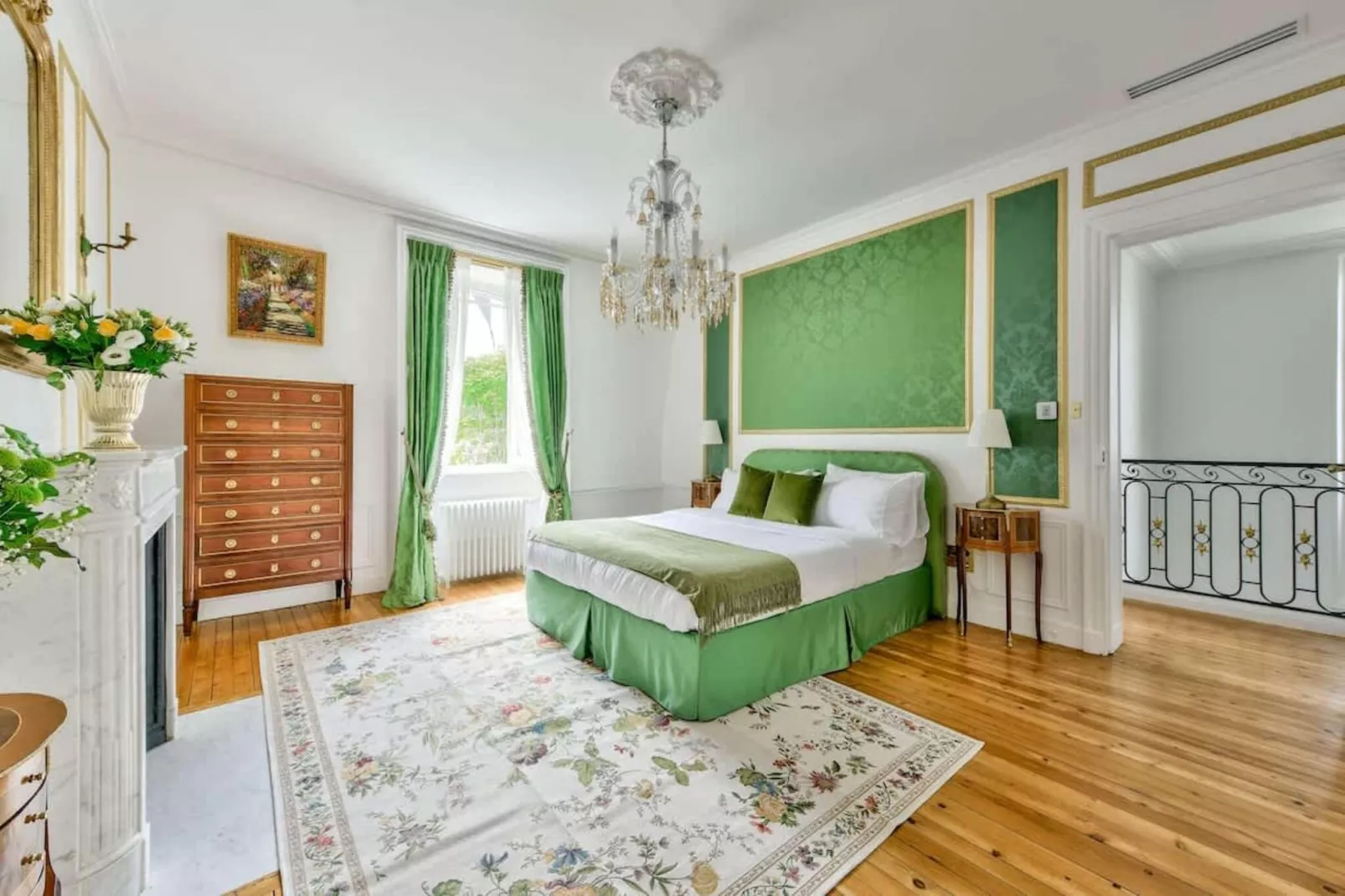 Noble demeure de luxe en plein coeur de Paris-Slaapkamer