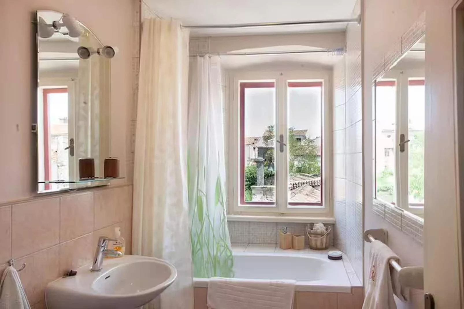 Holiday Home Lucia-Badkamer