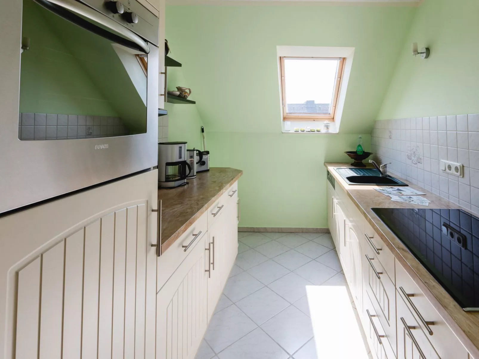 Mit Parkplatz und Fahrradunterstellmöglichkeit mit Balkon nah am Wald - Image-tags.info