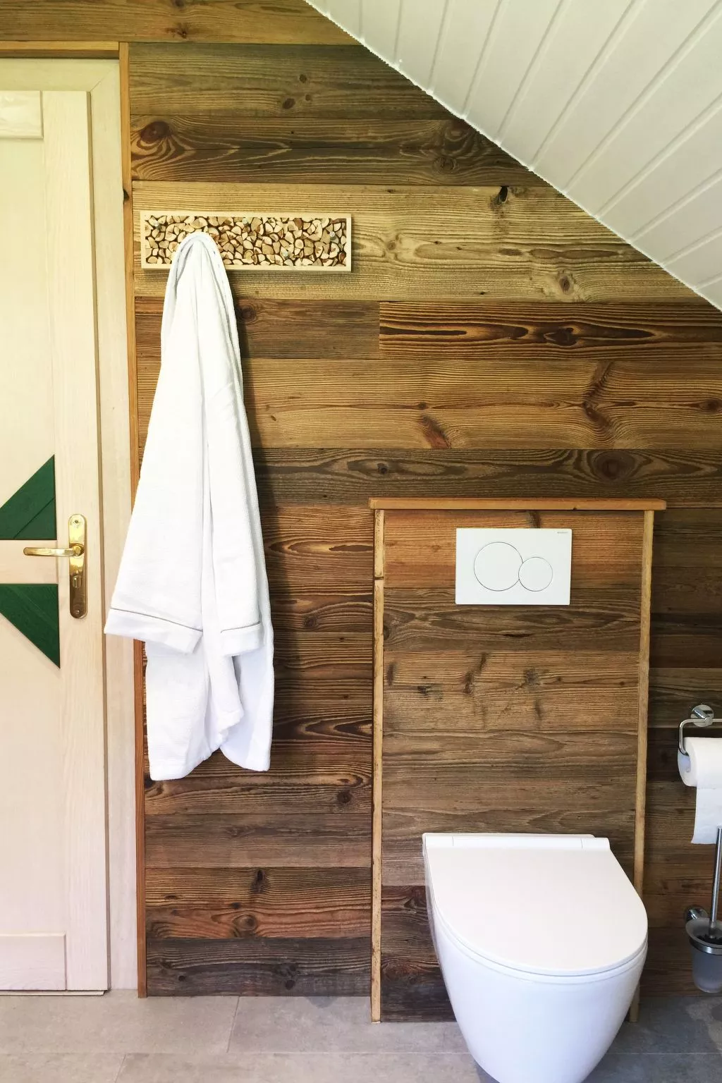 Chalet "Le Flocon Bleu" mit Blick auf das Wasser - Image-tags.info