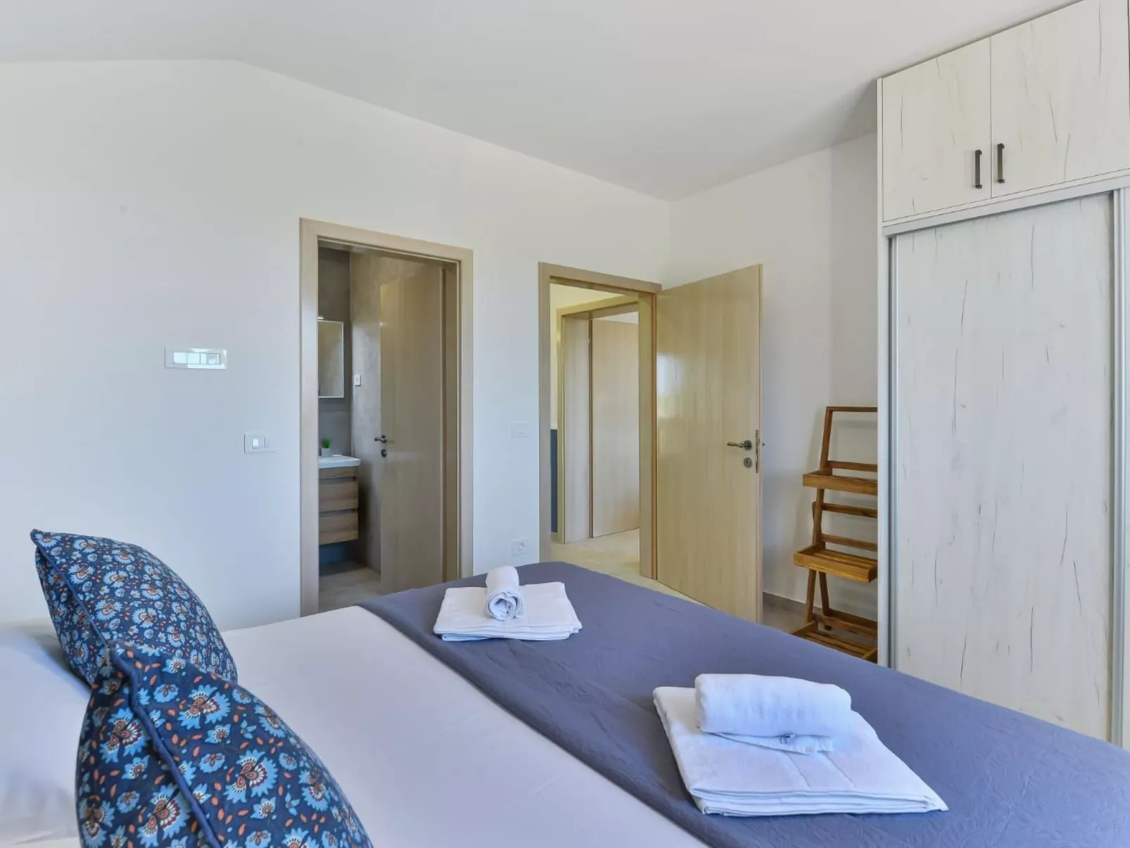 Romantische Villa mit Pool und Sauna, in Strandnähe - Image-tags.info