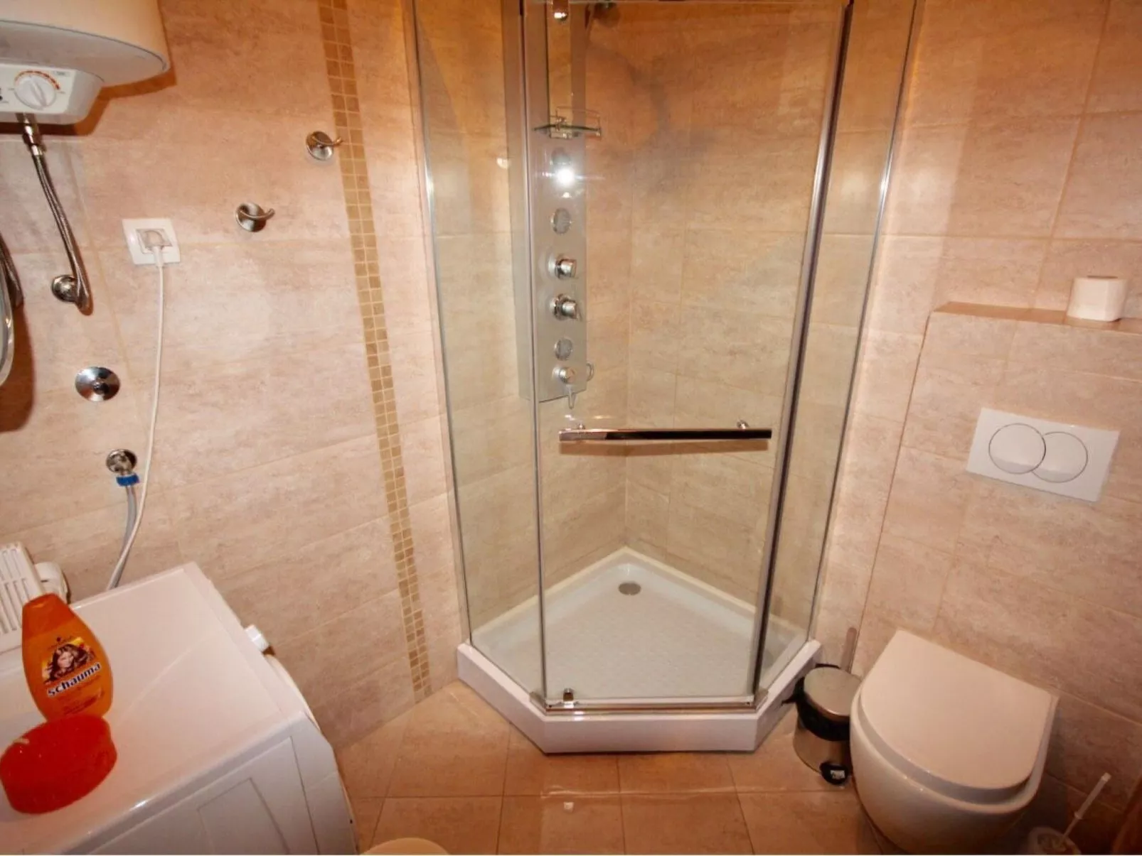 Für 4 Personen ca. 45 m&sup2; in Budva, Adriaküste Montenegro (Küste um Budva)-Image-tags.info