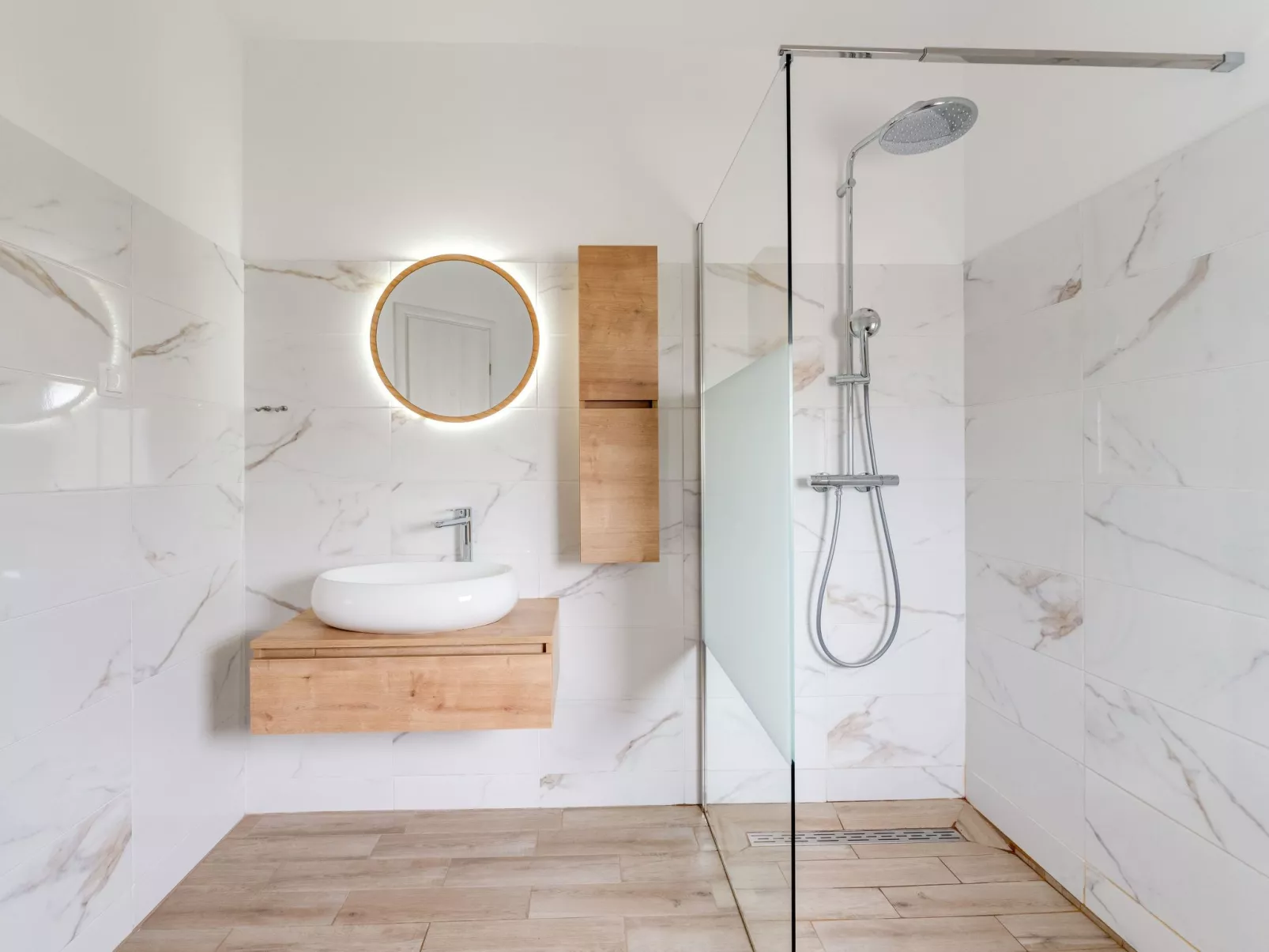 Schöne neue Villa mit Pool in Strandnähe - Image-tags.info