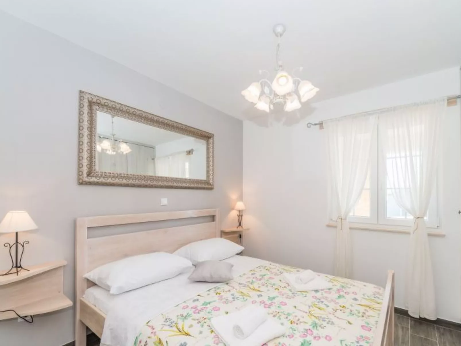 Villa mit beheiztem Pool, schöne Aussicht, Strandnähe - Image-tags.info