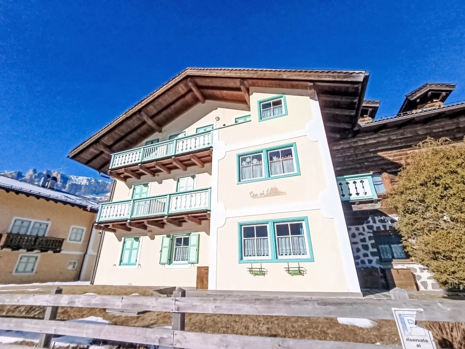 Cesa sot Larsec - Buiten