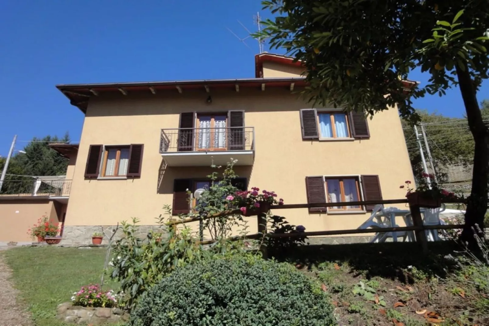 Ferienresort C'era Una Volta Villanova d'Albengo - Type B2 mit Veranda 20 qm - Gebieden zomer 5km