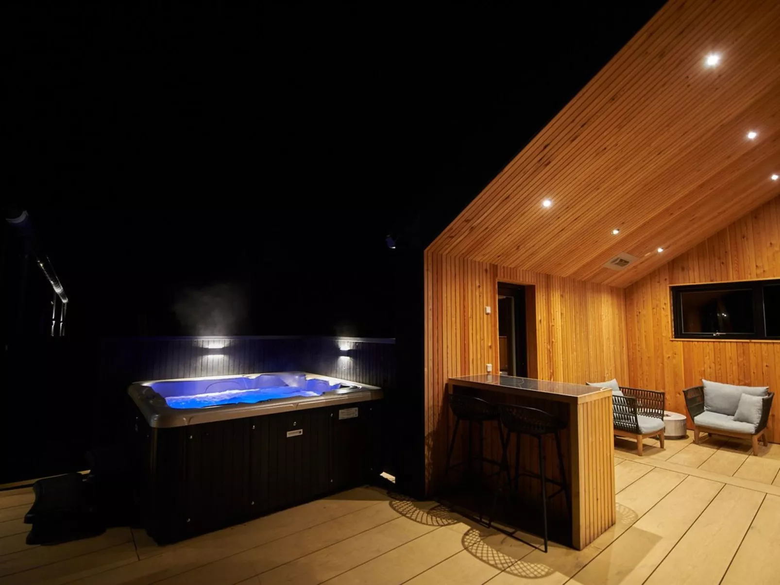 "Menja" - 1.4km from the sea - Binnen