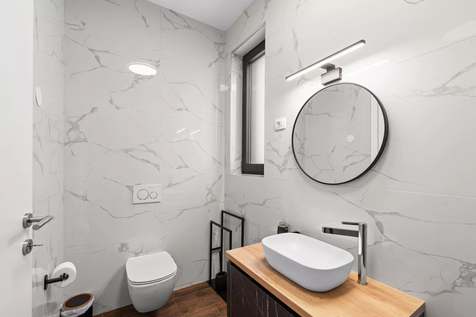 Villa Mattia-Badkamer