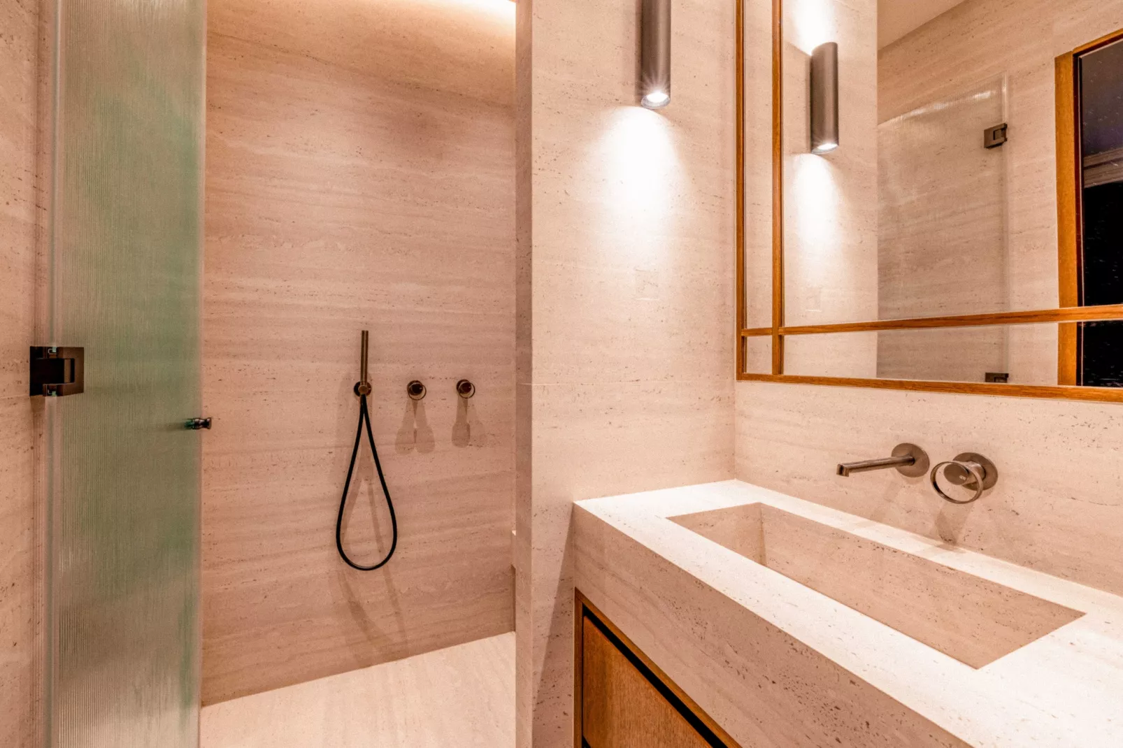 FDL-85-WAGRAM-1C-Niet-getagd