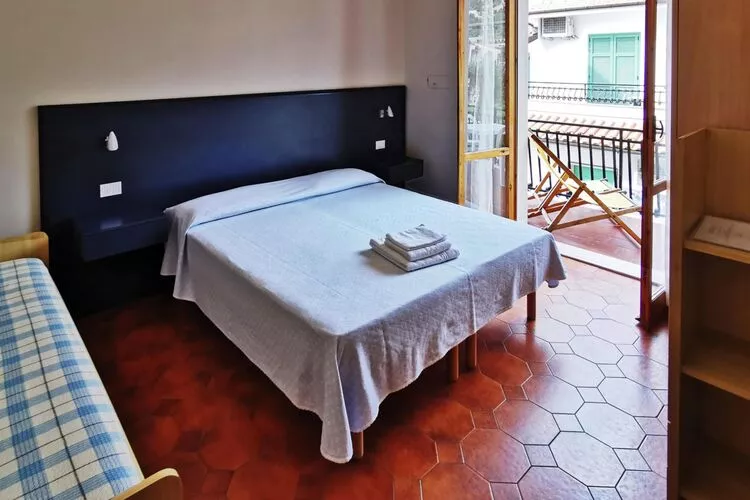 Residence Dei Fiori Pietra Ligure - B5/B5C-Slaapkamer