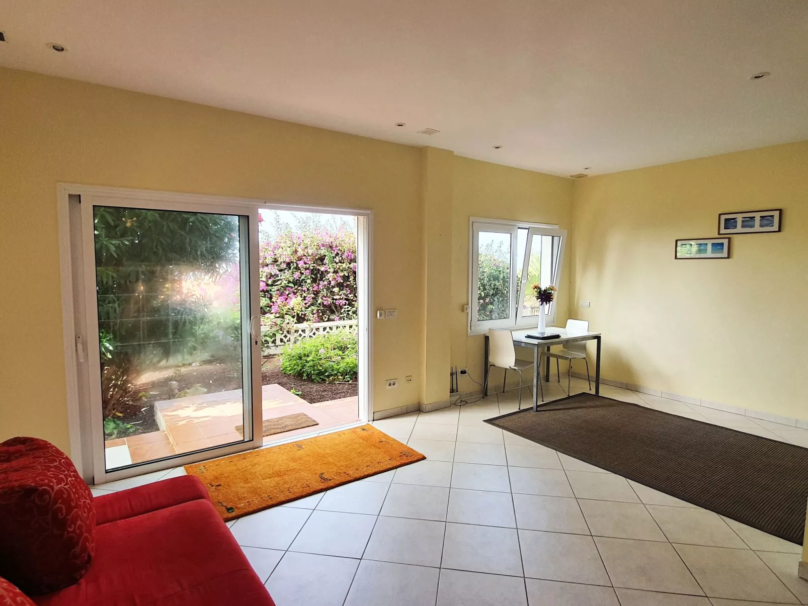 In El Sauzal mit Großem Pool und Meerblick - Image-tags.info