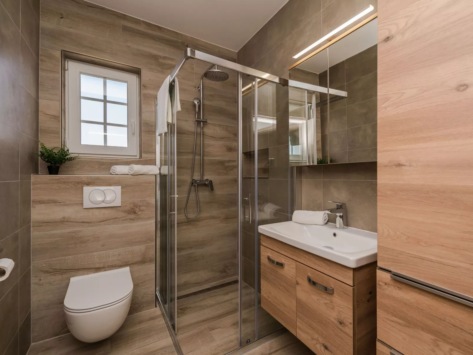 Neue Steinvilla mit beheiztem Pool in Strandnähe - Image-tags.info