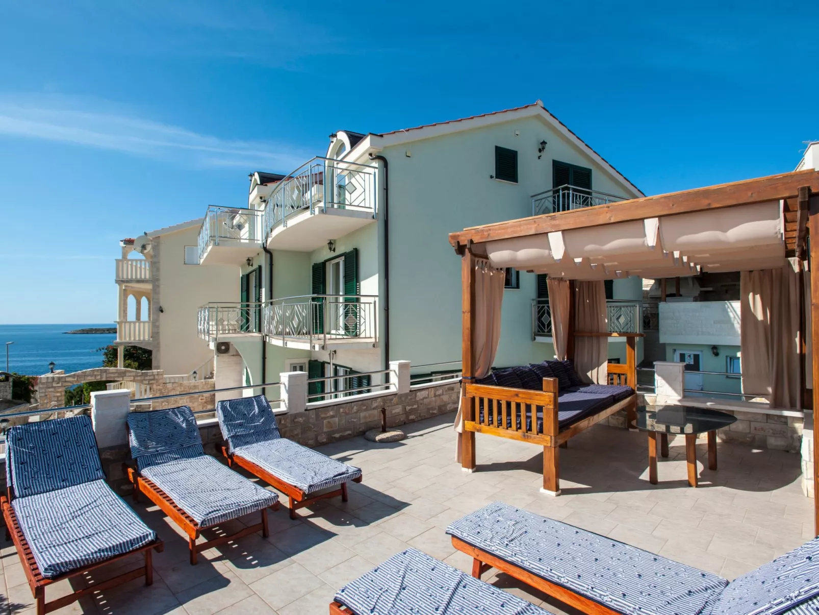 Villa "Villa Katy" mit Garten, Grill und Terrasse - Image-tags.info