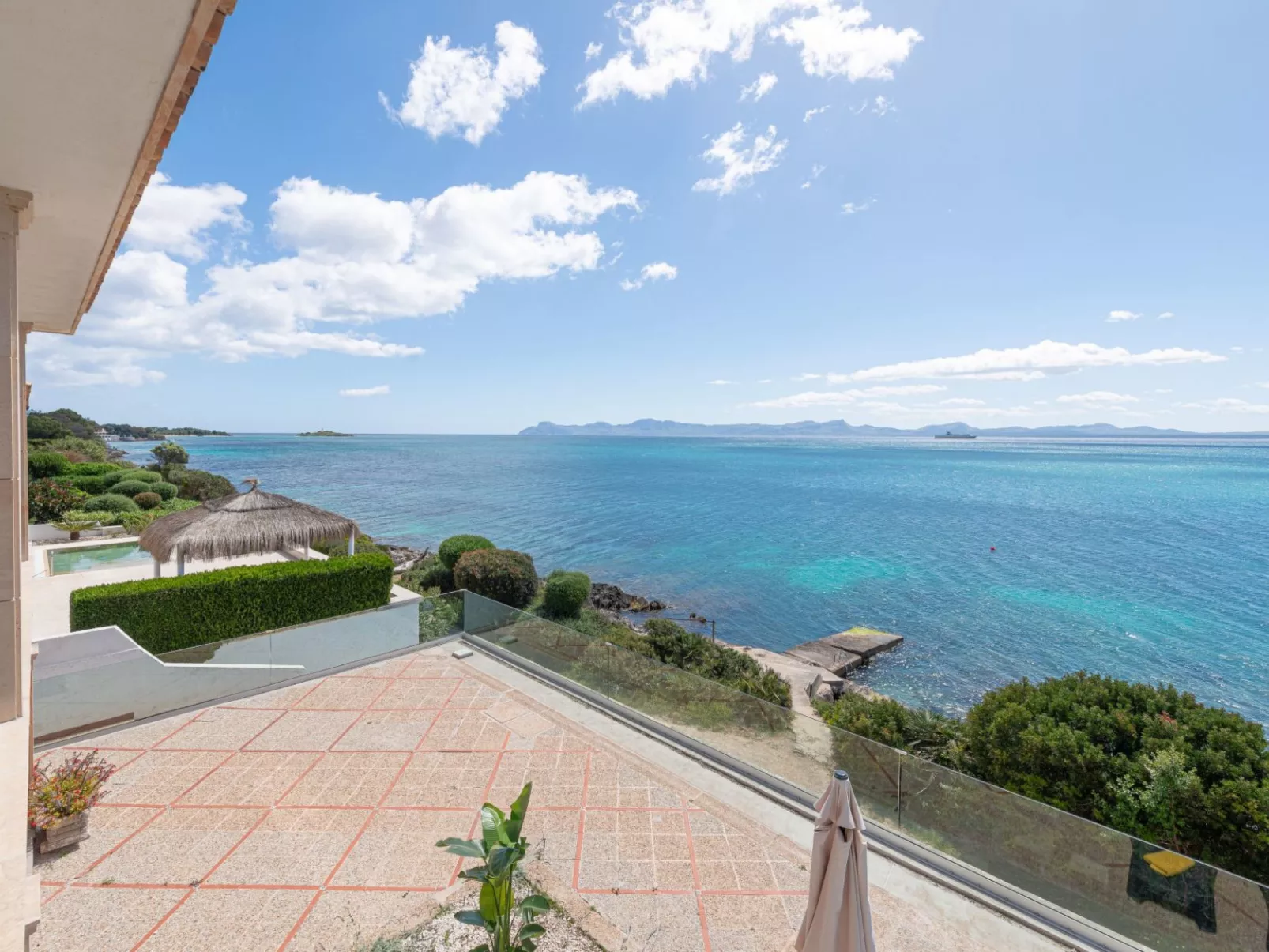 Verträumte Villa mit privatem Pool und Liegewiese - Image-tags.info