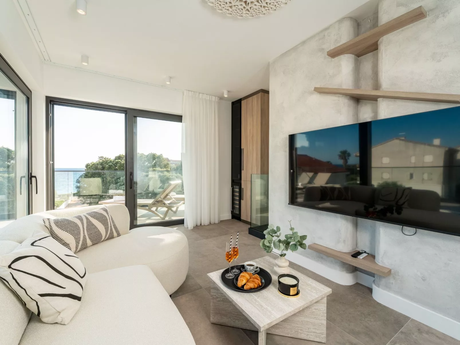 Vier-Schlafzimmer-Wohnung Dantela mit Tauchbecken - Binnen