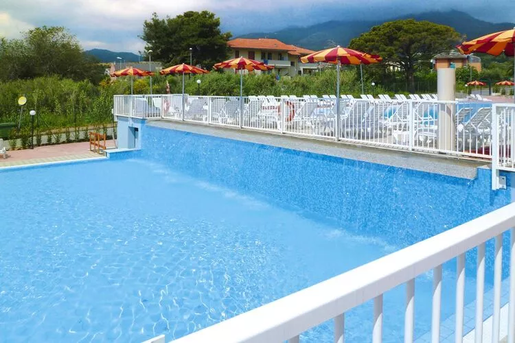 Ferienresort Ai Pozzi Village Spa Resort Loano - TR1 / C7 ca 55 qm-Zwembad