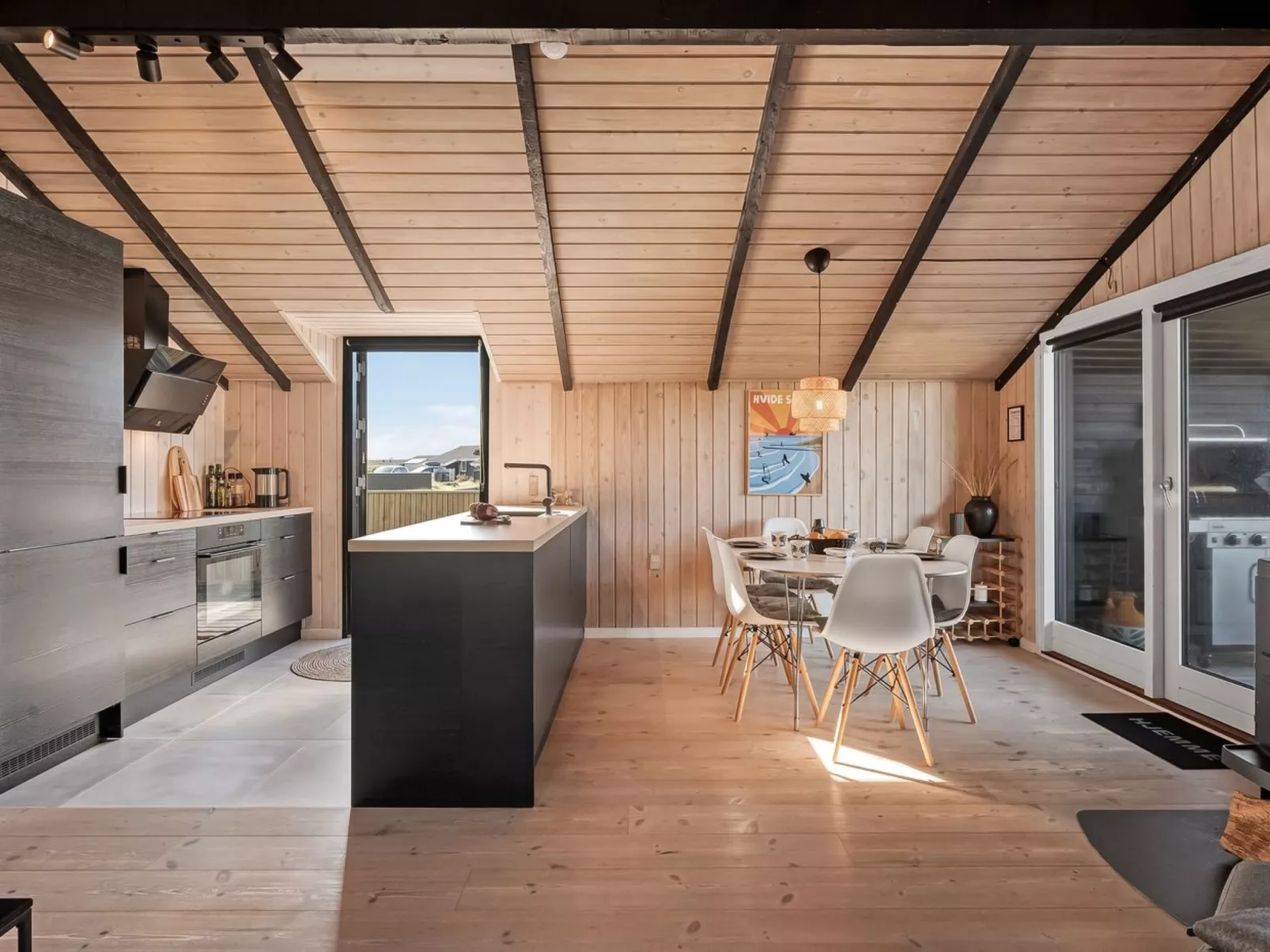 "Jyde" - 250m from the sea - Binnen