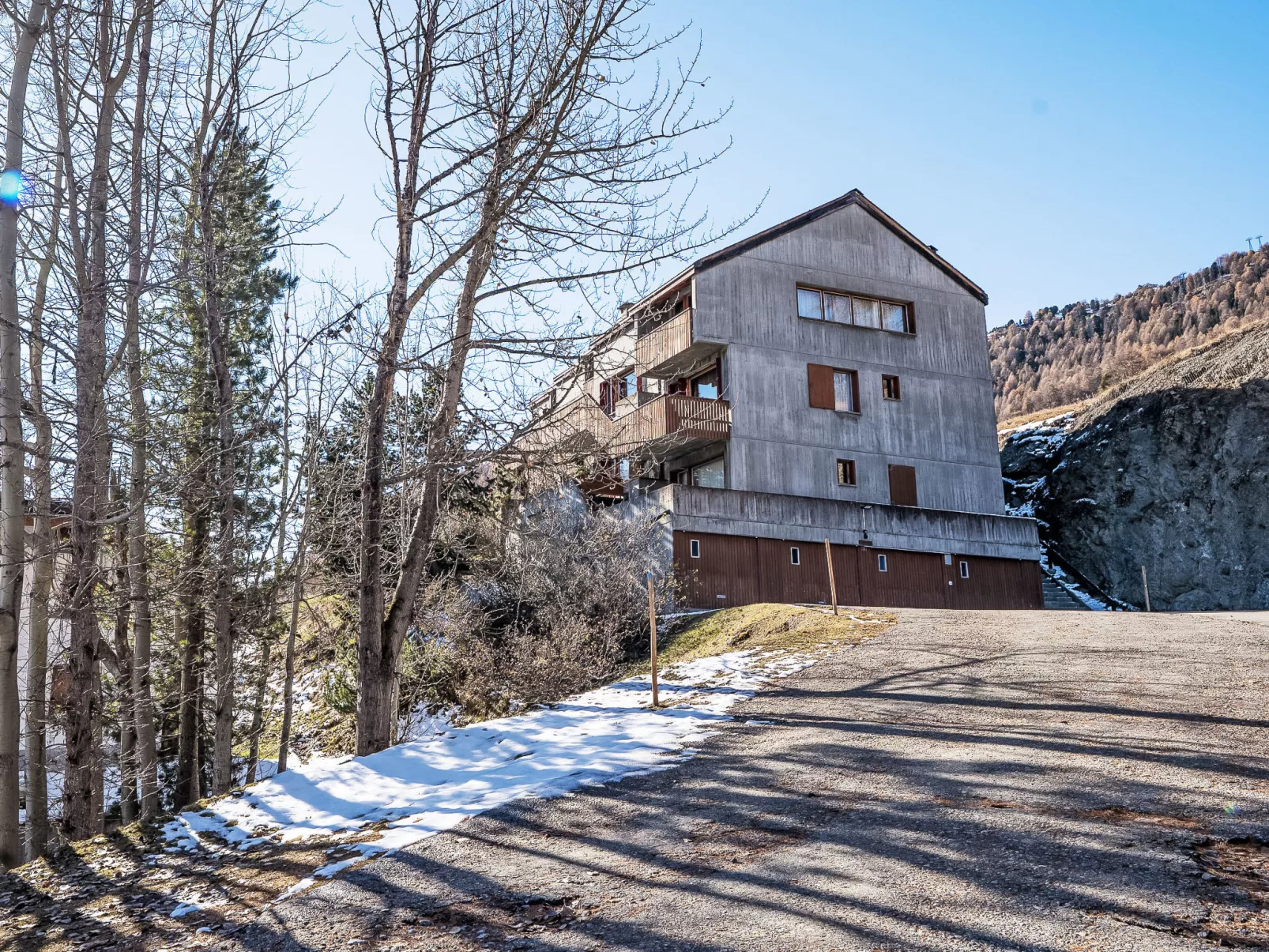 Chesa La Drosa AB-Buiten