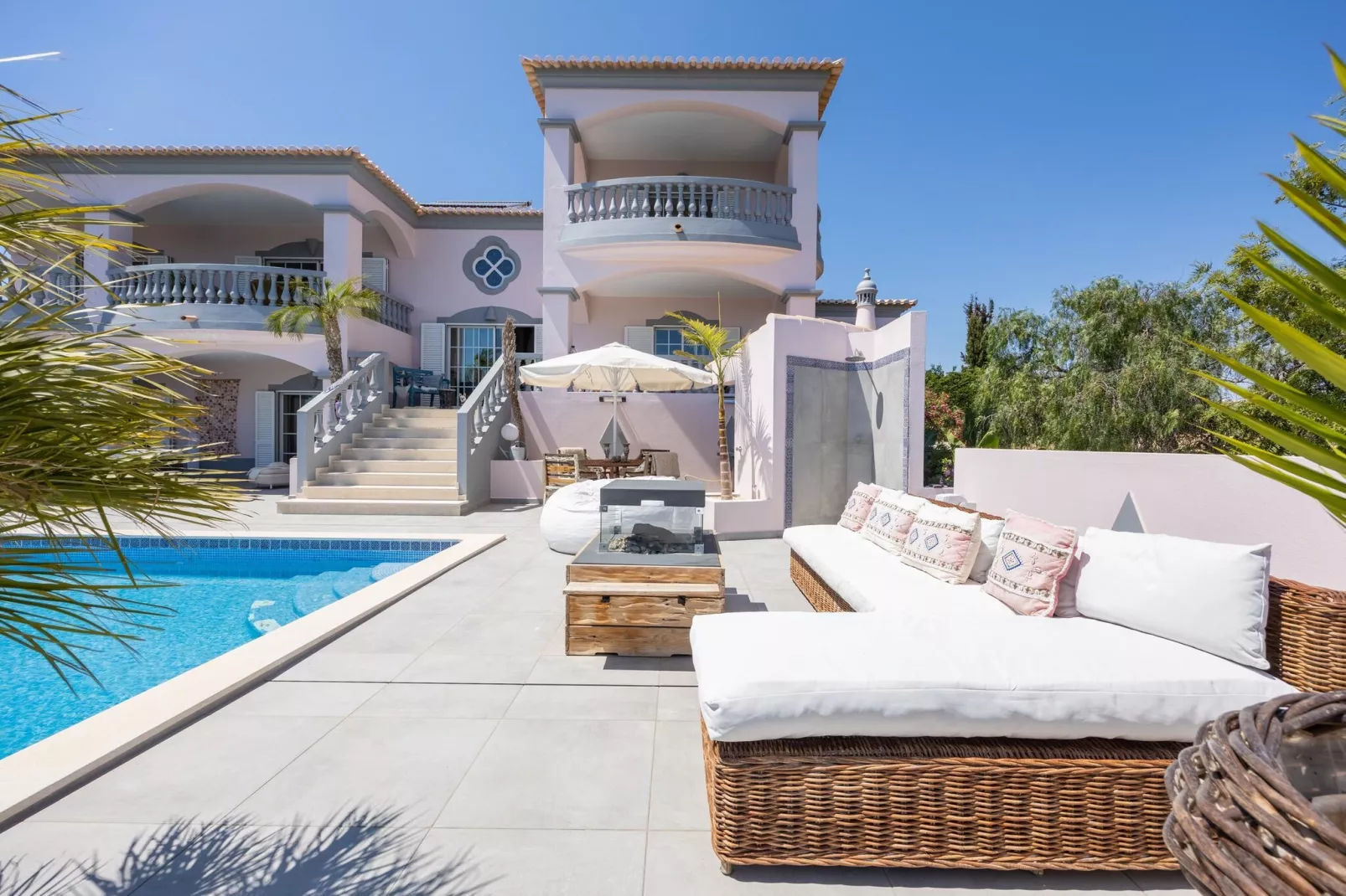 Surga - Terrasbalkon