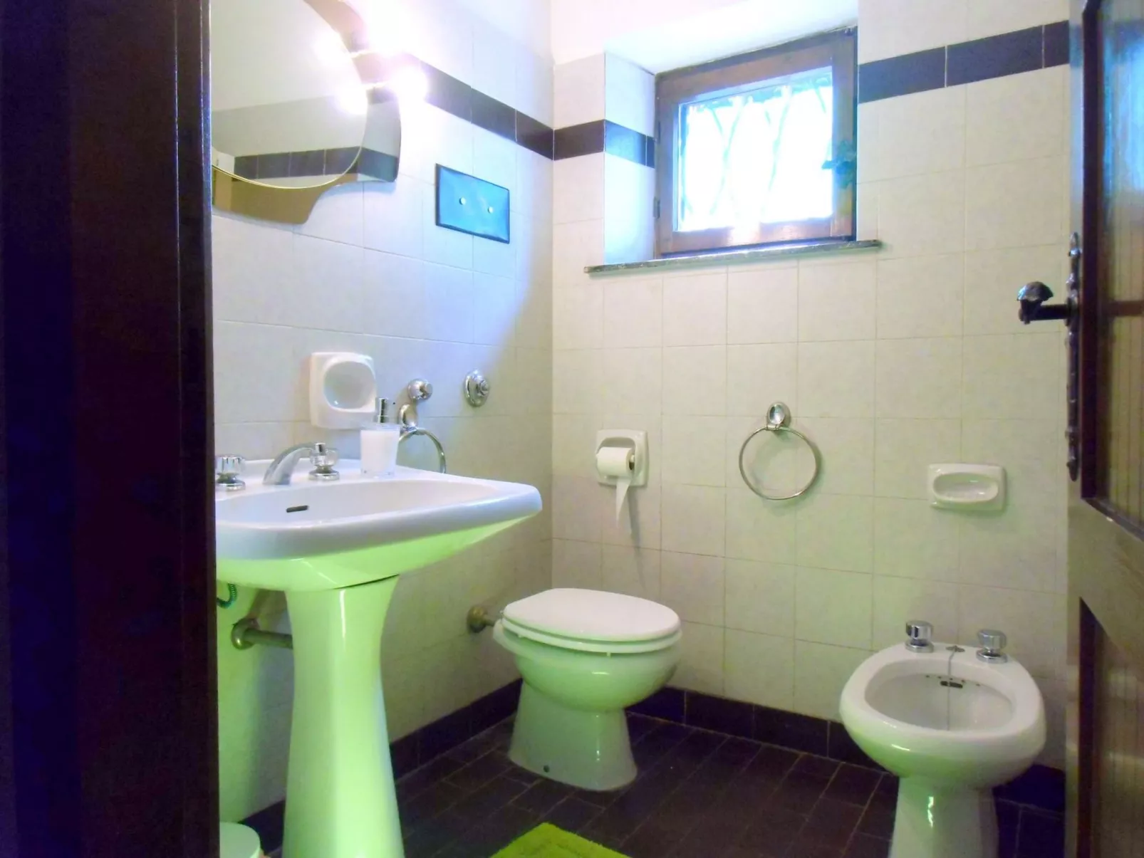 TaiObe - Fröhliches Partyhaus - Image-tags.info