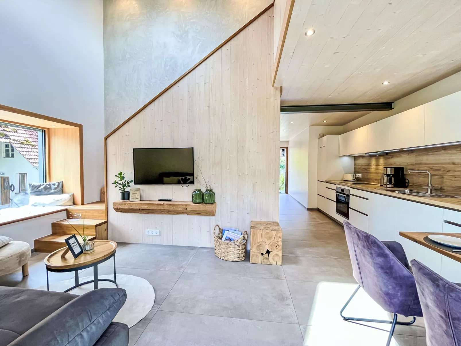 Kinast (HFT202) - Binnen