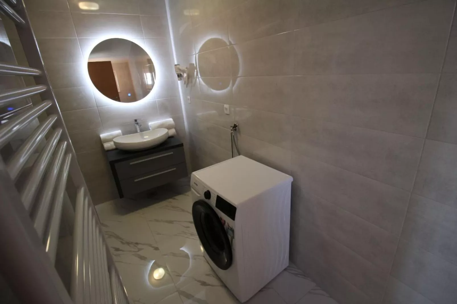 Penthouse - Typ 6plus2-Badkamer