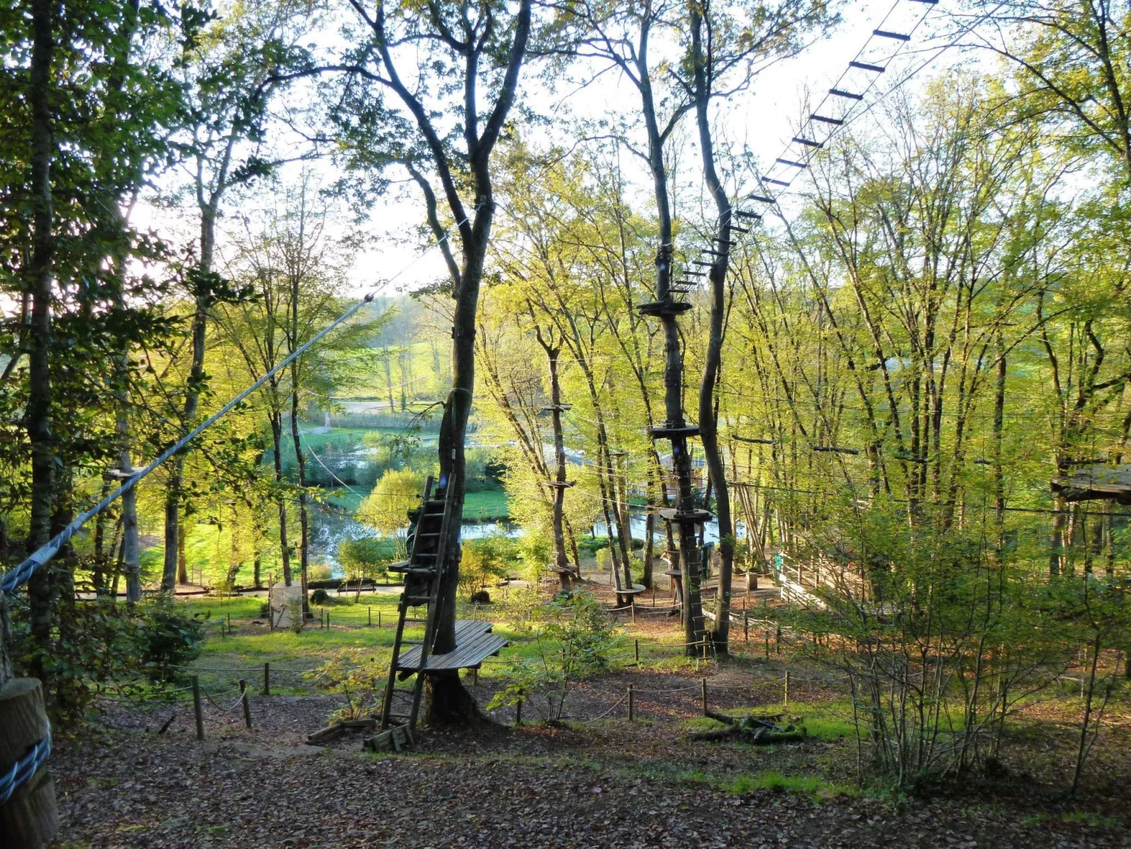 Feriendorf im Périgord - Villa 6-8 pers. - Buiten